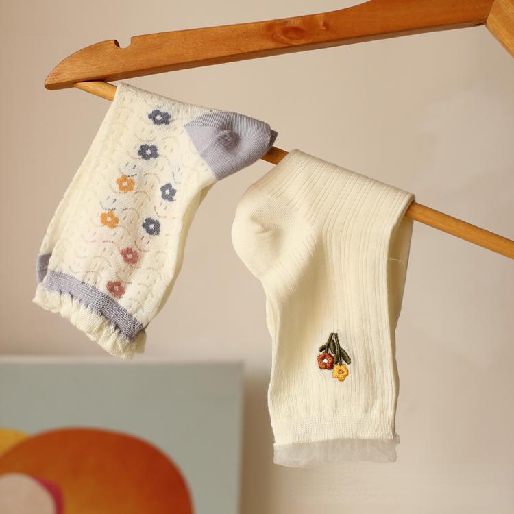 

DIMANAF 2023 Осень Женские носки Вязание Мода Цветочный узор Повседневный средний чулок 38