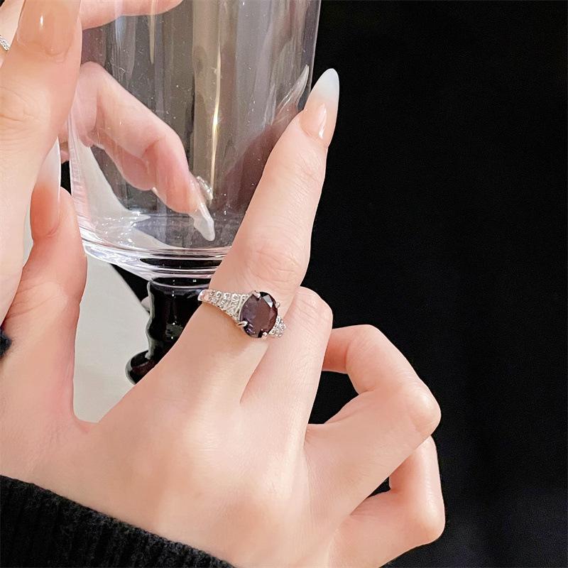 Color Treasure Diamond-Set Open Ring, Light Luxury Retro Niche Design, Unique High-End Sense, Elegant Luxury And Colorful Ring Woman