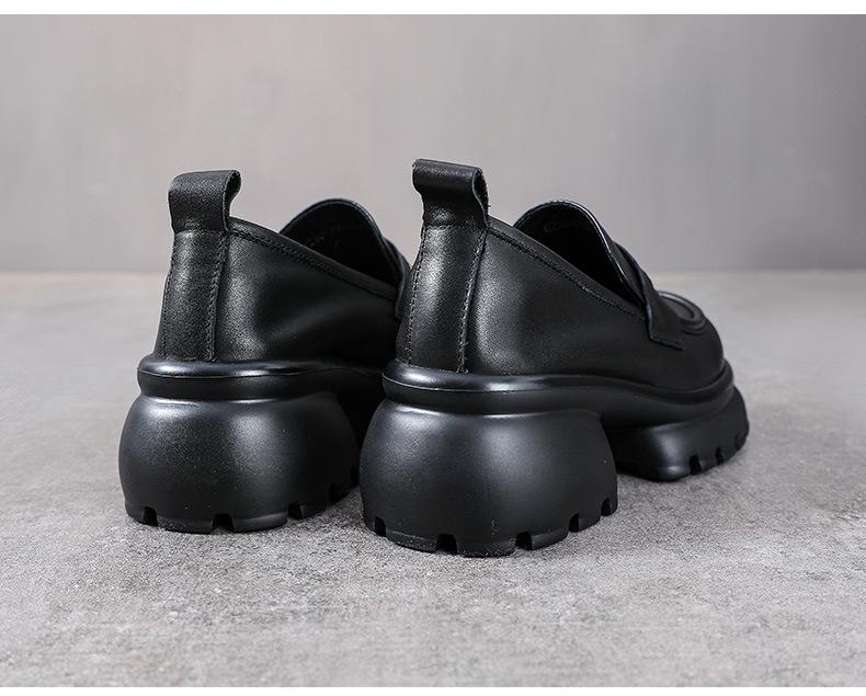Women's Retro Cowhide Loafers with Thick, Soft Soles - Height-Increasing Leather Shoes for Spring and Autumn