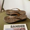 Women's Wedge Shoes 2025 Summer New Leopard Outdoor Breathable Flip Flops Comfortable Non Slip Soft Sole Beach Flats