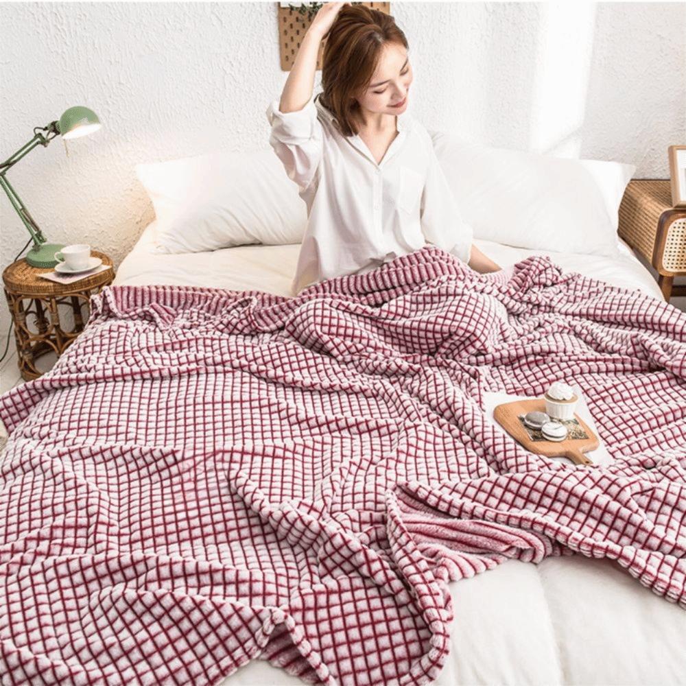 Skin-friendly Plaid Coral Fleece Blanket Solid Color Sofa Blanket Sleeping Blanket  Summer