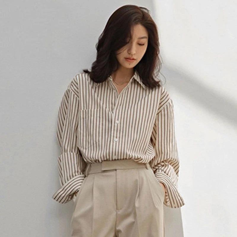 Klasická košile s proužky v novém stylu pro ženy Šik a módní design Volný top s dlouhým rukávem Všestranný