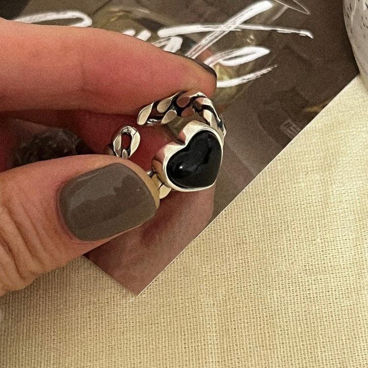 Retro Heart Chain Open Ring: Distressed Black Geometric Design for Girls & Best Friends