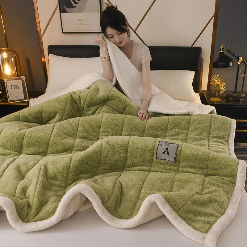 Super měkká hřejivá deka tepelná třívrstvá vážená sametová jednobarevná přikrývka na postel fleecová deka přehoz na postel pro dospělé zimní
