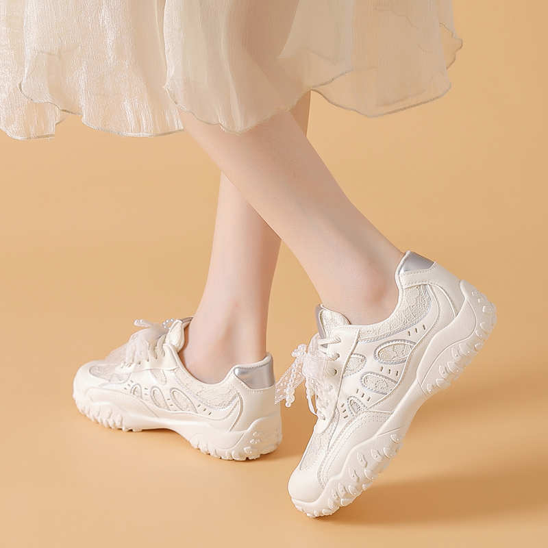 Fashion Anti-slip Mokassin Kawaiis Shoes Walking Buy Sneakers Women's Boots 44 Size Sports Gym Sepatu Special Offers Lofer Athletic