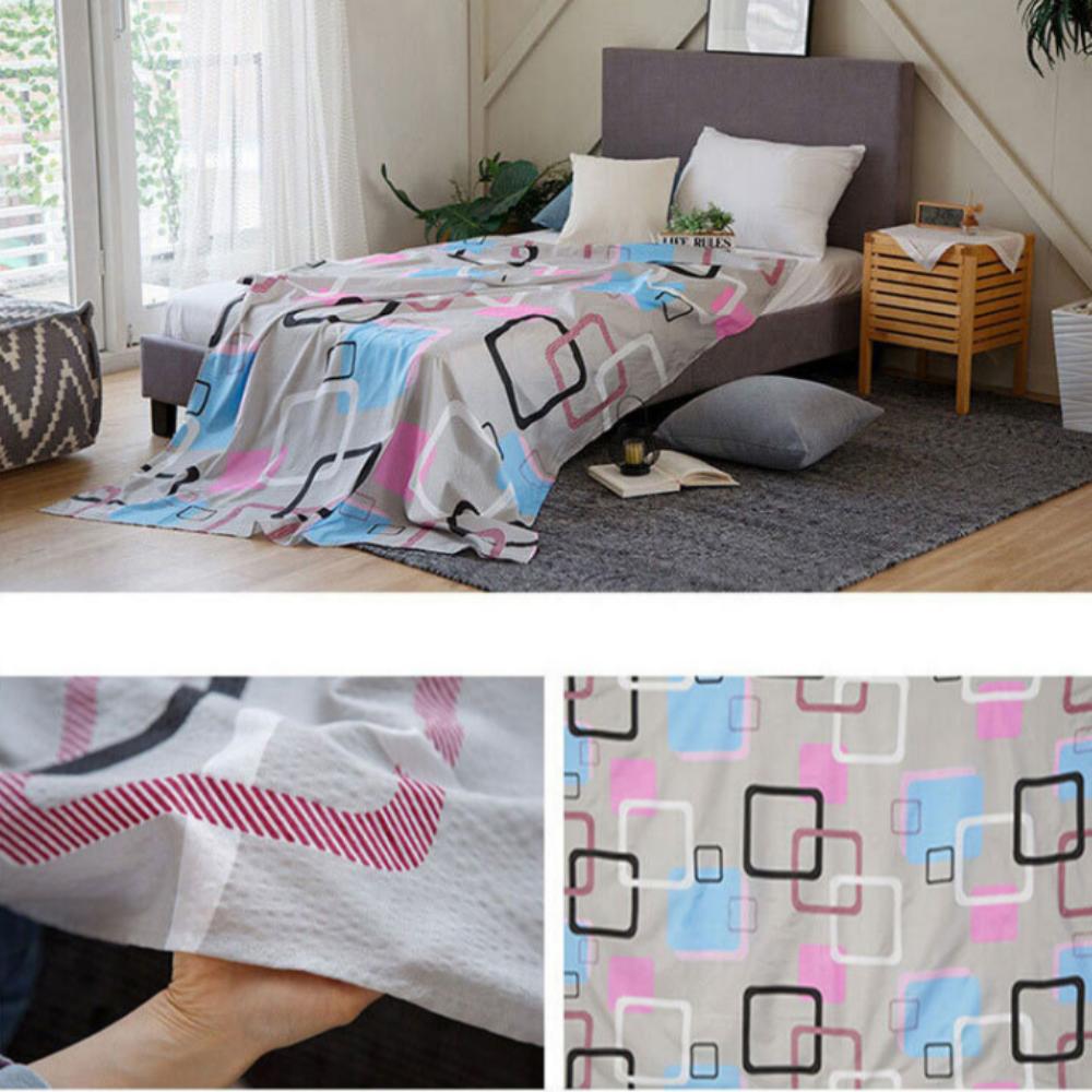 

Однослойное стеганое одеяло Ripple Embo - Серый рисунок