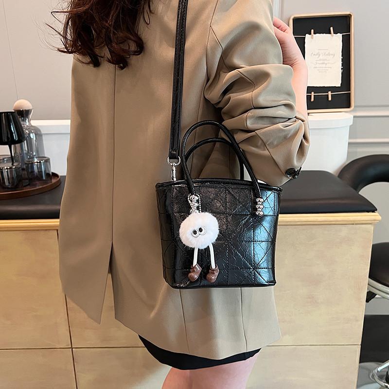 IELGY fashion diamond bucket bag — фото 4