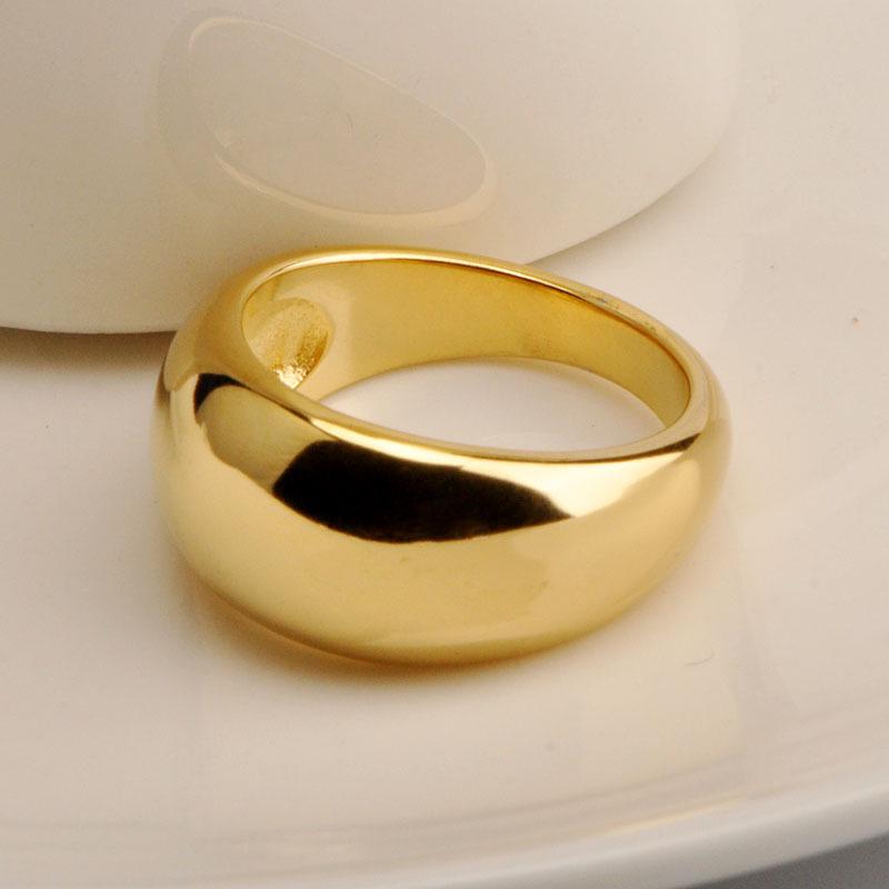 Exaggerated Retro Wide Band Ring: European & American Style Statement for Women