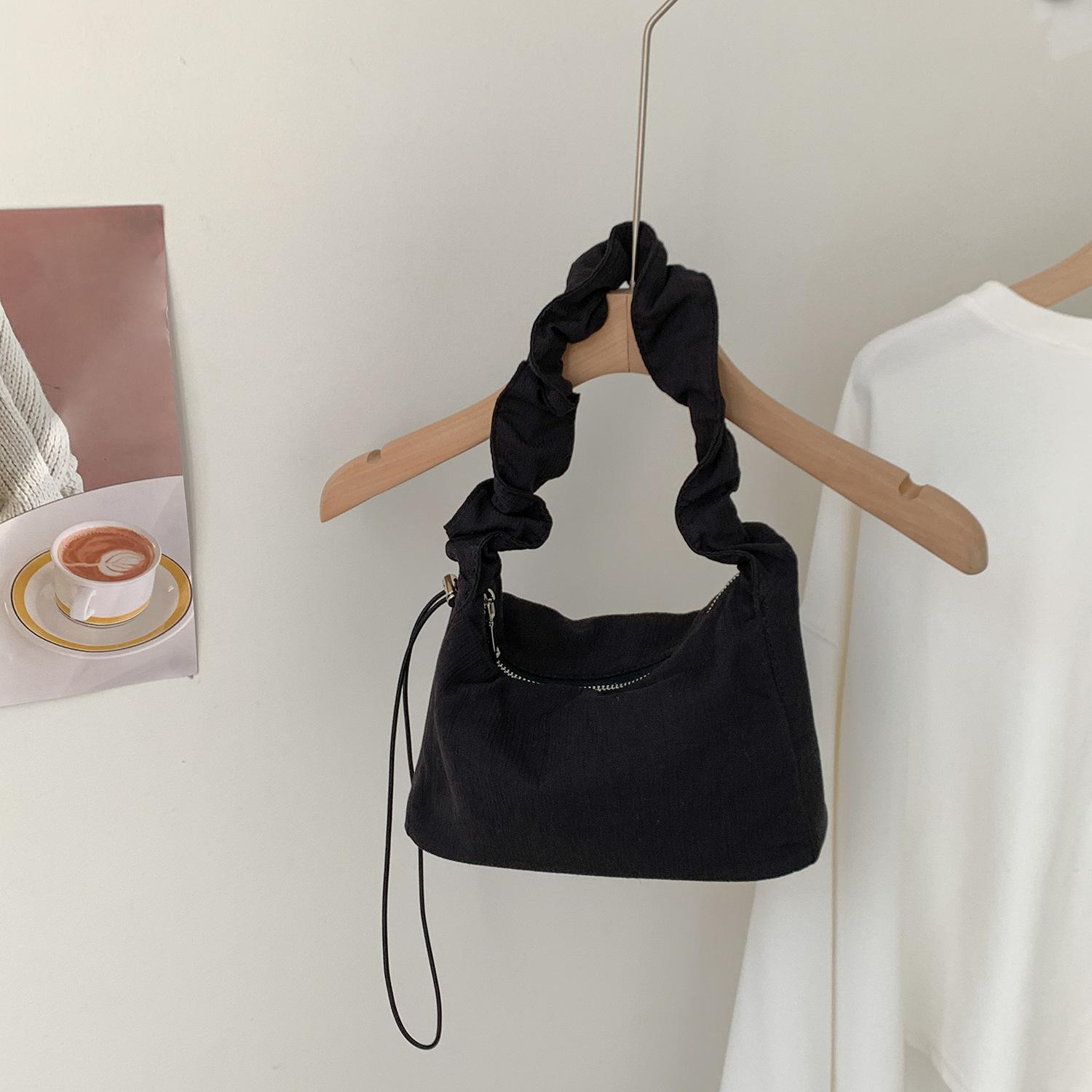 

2026 Spring Nylon Pleated Shoulder Crossbody Bags Large Capacity Solid Women Tote Bags For Travel Commuting Handbags 16-9.5-23.5cm