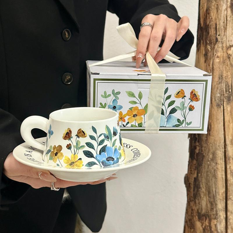Retro light luxury daffodil coffee cup and saucer set original gift girls afternoon tea ceramic cup souvenir gift box