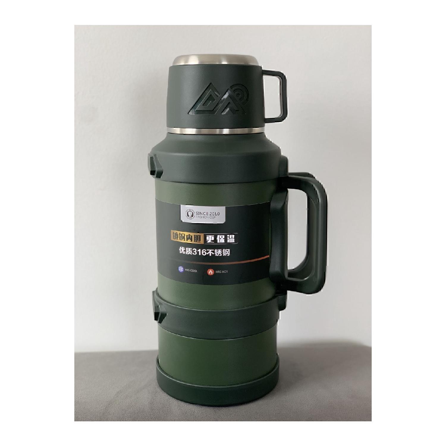 

Thermos 3.2 Liter Camping Family Size Steel чорний