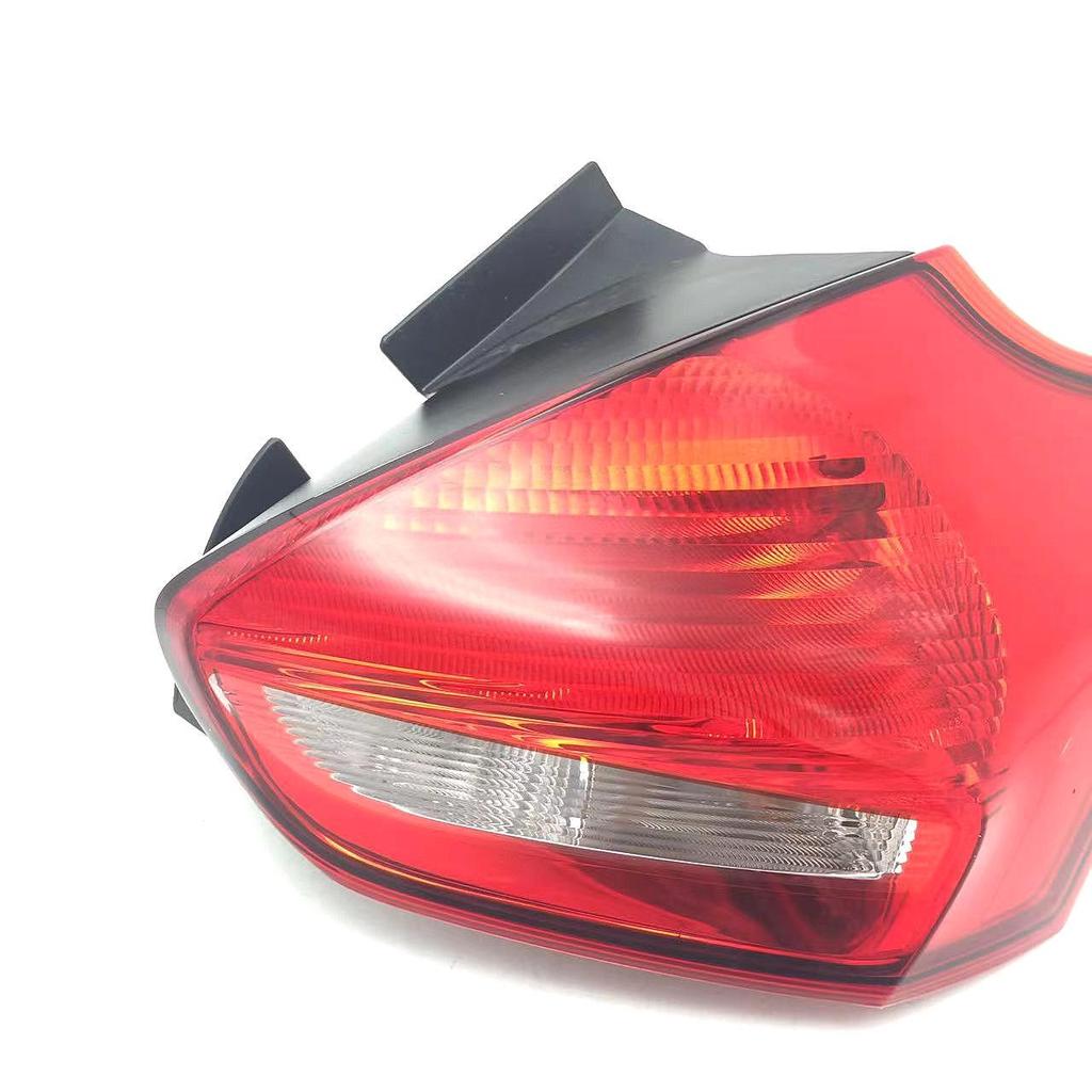 Compatible with 15-18 Models: Focus Hatchback Taillight & Cover Replacement
