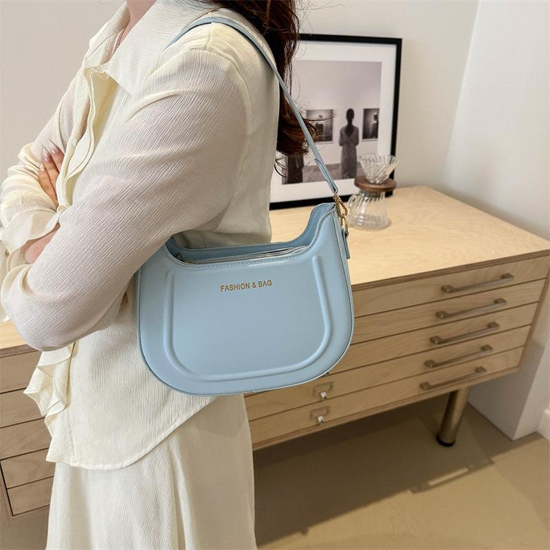 Textured Press-shell Handbag for Women's Spring and Summer New Solid Color Chain Underarm Bag Shoulder Bag Crossbody Crescent Bag