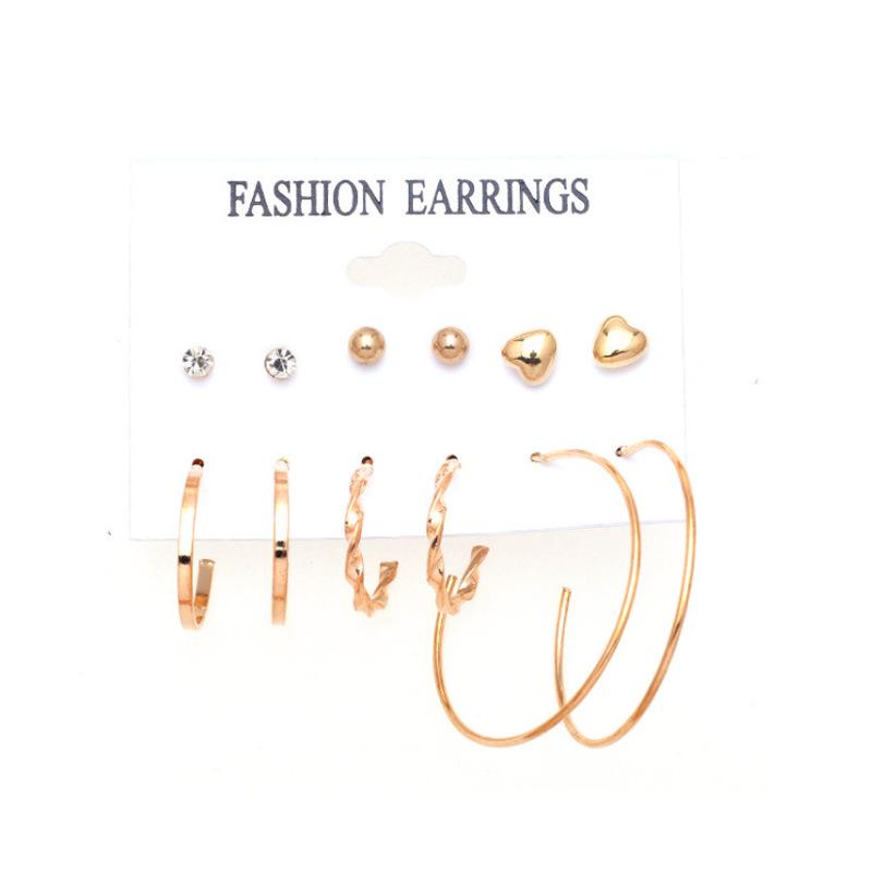 European & American Retro Pearl-Set: Creative French Gold Earrings, 6-Piece Set.