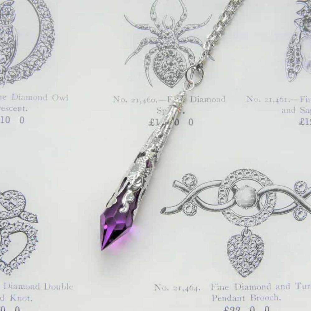 Temperament Goth Sliver Color Carving Teardrop-shaped Purple Crystal Pendant Necklace for Women Halloween Party Witch Jewelry