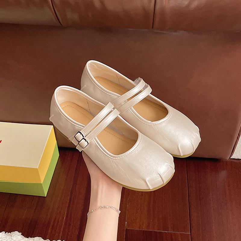 French soft-soled double-buckle ballet single shoes women's summer 2025 new skirt flat-soled single shoes pleated Mary Jane shoes