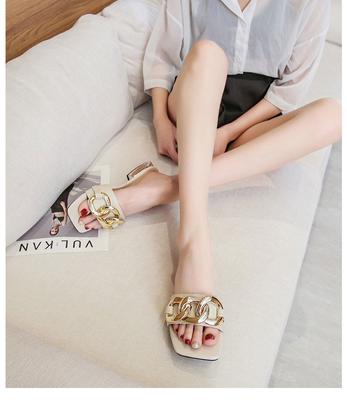2025 Cool Slippers Women's Retro Chain Flats Niche Sandals Spring and Summer New Versatile Outer Slippers Women's Shoes