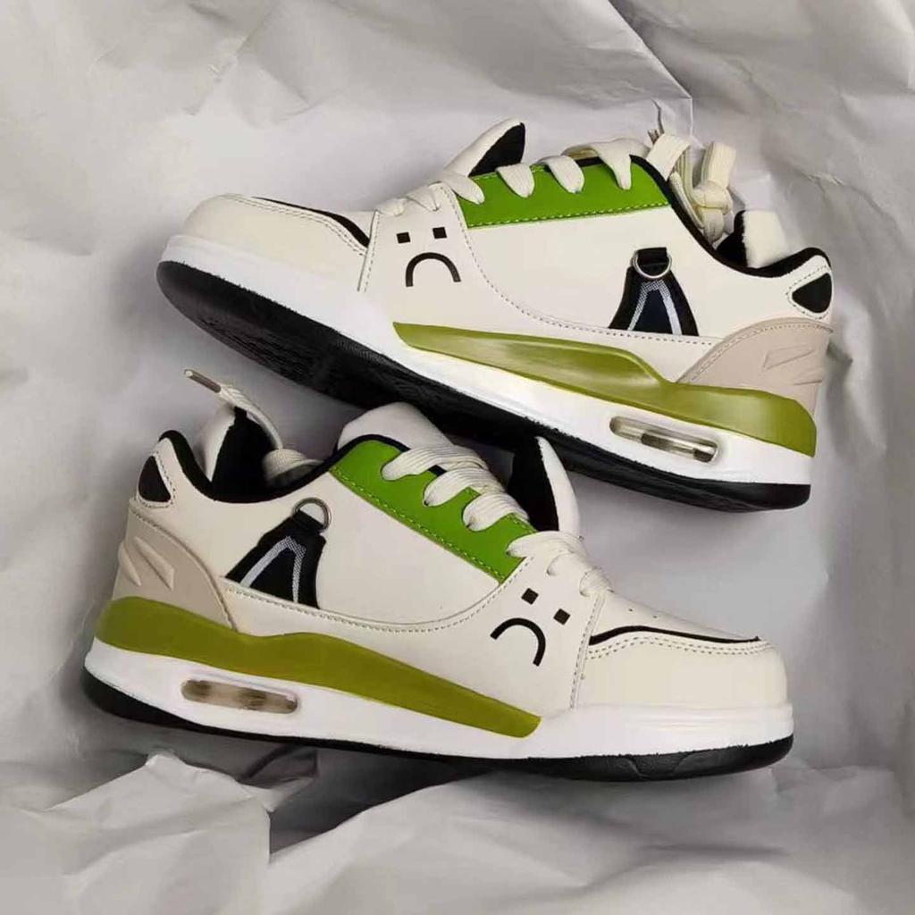 Spring and summer new shoes women's Korean version trend versatile casual niche board shoes street shooting retro air cushion sports shoes
