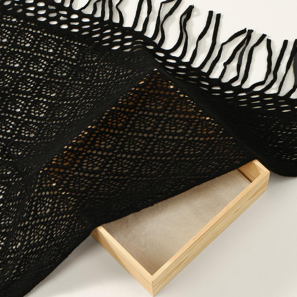 New Knitted Cotton Tassels Shawls Triangle Scarf Woman Soft High Quality Wraps Travel Beach Cape Femme Hollow Fashion Scarves