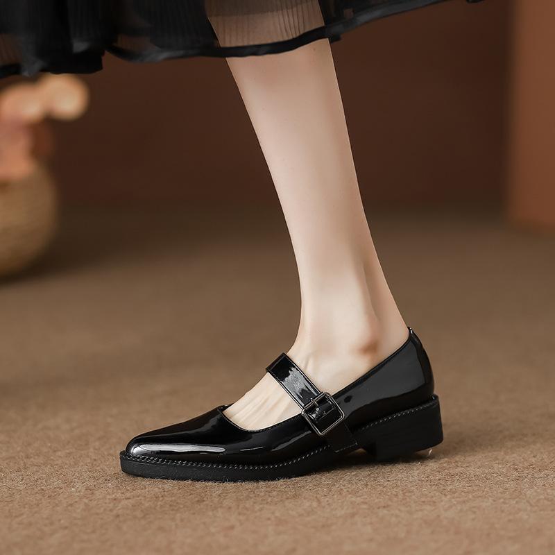 Fashion Patent Leather Buckle Strap Oxfords Woman Pointed Toe Shoes Low Heel Flats Ladies Mary Janes Lolita Derby Loafers Femme Sneakers