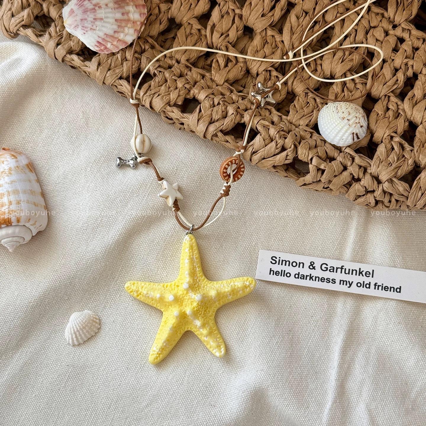 

Women s Seaside Vacation Style Collarbone Starfish Necklace жовтий