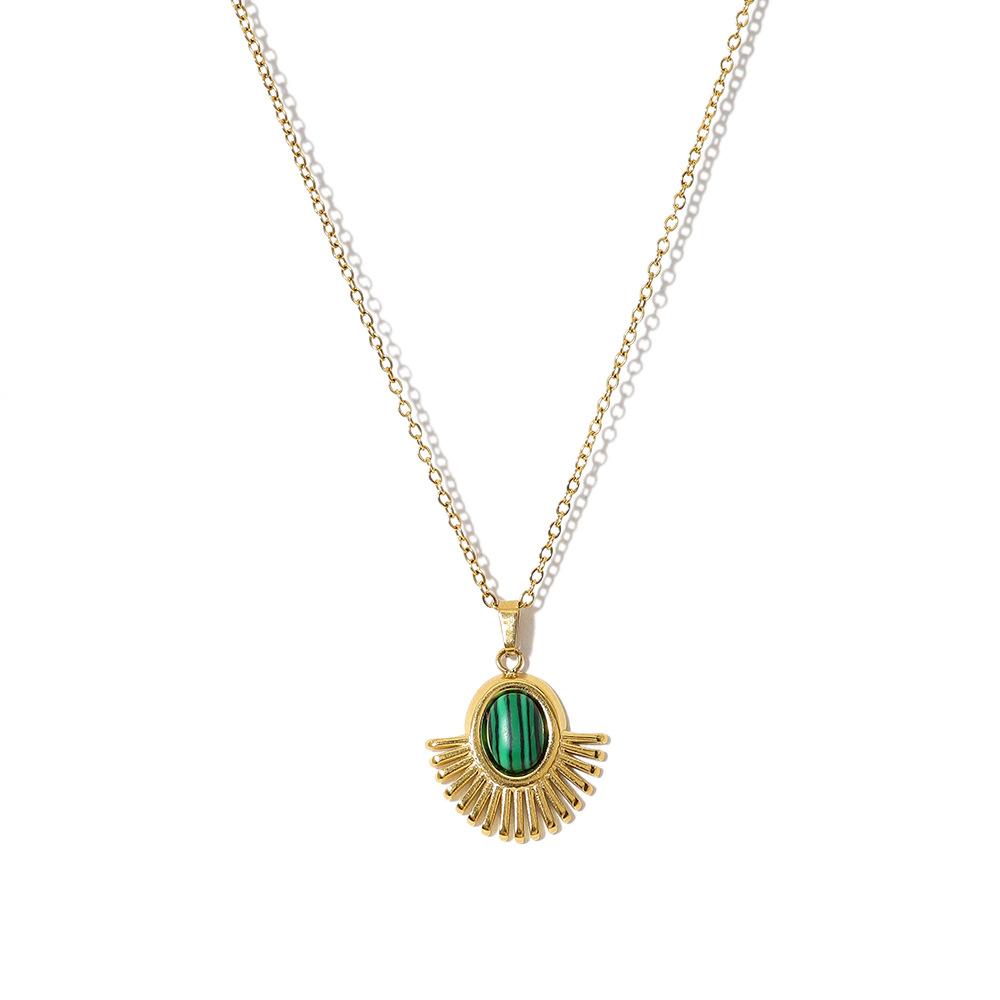 French Retro Style 18K Gold Titanium Steel Necklace Inlaid With Malachite Pendant Women'S Collarbone Chain Necklace
