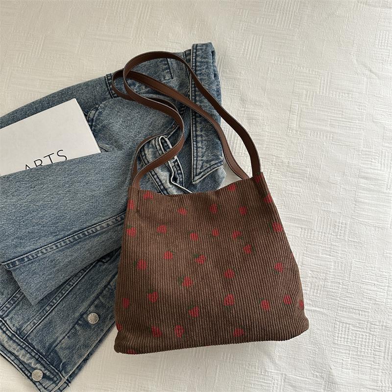 Large-capacity Bag Women's 2025 Summer New Corduroy Strawberry Print Going Out Versatile Shoulder Bag Commuter Tote Bag