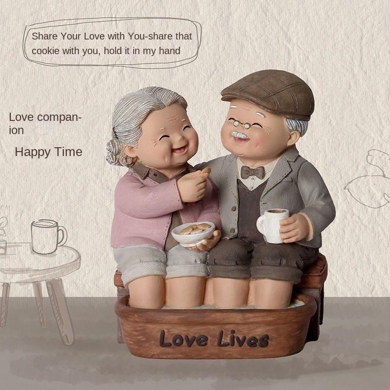 Harpiks Moderne Tegneserie Bestemor og Bestefar Modell Skulptur Kake Kjærester Par Dekorasjon Hjemmedekorasjon Bordplate Statuett Gave