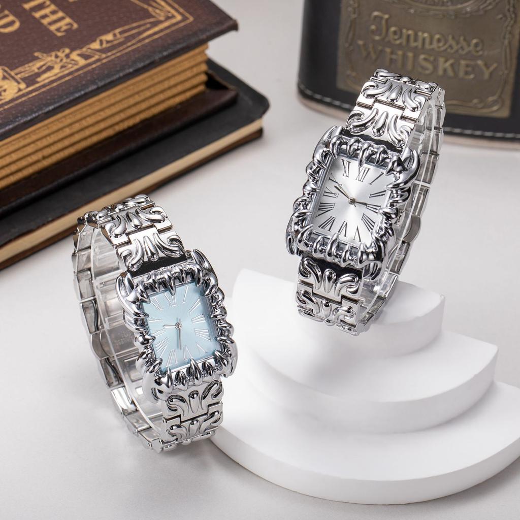 Men Y2K Black Quartz Watch Irregular Dial Retro Fashion Wristwatch