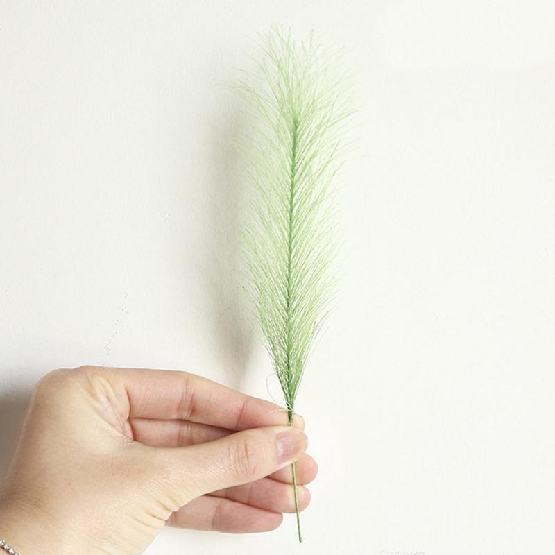 50 Pcs/Pack 20cm Artificial Reed Grass Plant Artificial Feather Phoenix Tail Grass DIY Fake Flower Materials Photography Props Home Wedding Decoration