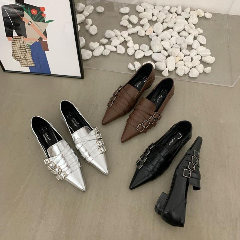2025 spring and autumn new pointed single shoes women's French retro word fashion versatile low heel flat Mary Jane