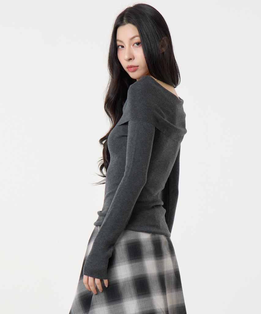 UNKNOWN PLANET Side Tie Off-Shoulder Long Sleeve Knit Top Charcoal