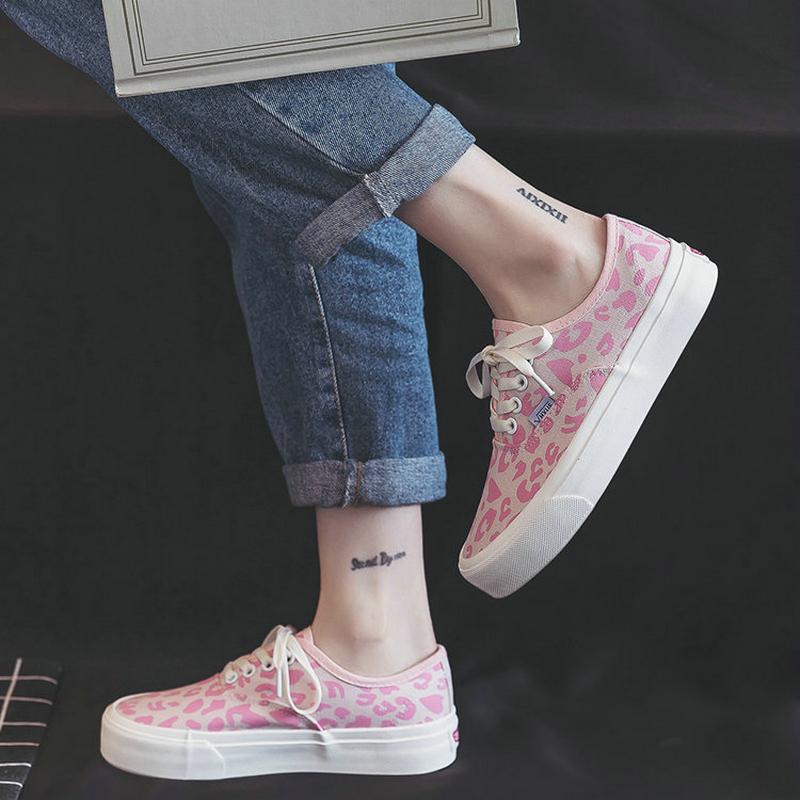 Fashion Ladies Canvas Shoes 2025 Pink Leopard Print Vulcanized Shoes Ladies Flat Shoes Leopard Print Semi Drag Flat Shoes