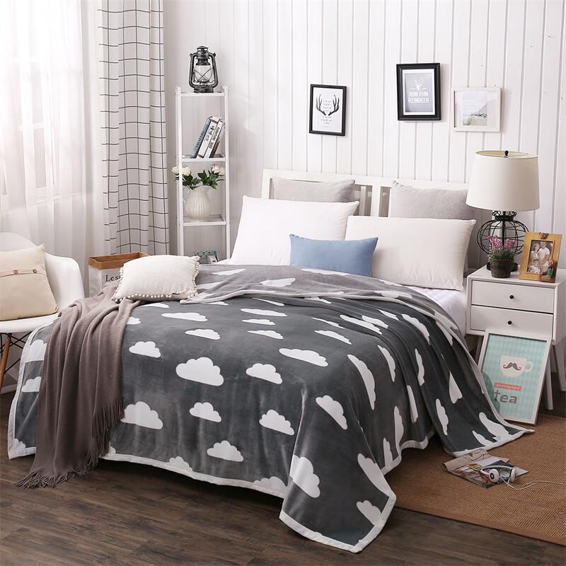 

Mercury Home Textiles White Goose Down Quilt