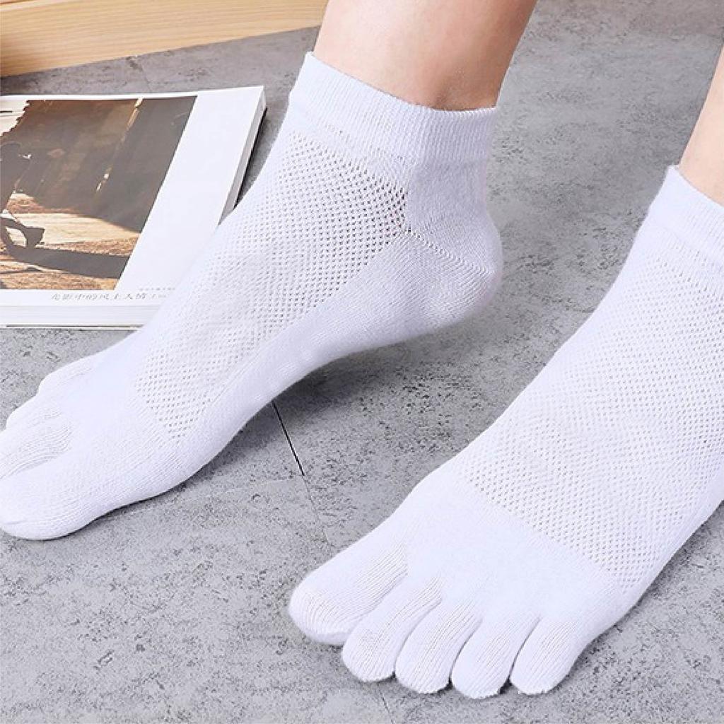Einfarbige Baumwoll-Fünf-Zehen-Socken für Herren Grau Schwarz Atmungsaktive Hohlmaschen-Knöchelsocken Frühling Sommer Freizeit-Socken mit geteilten Zehen