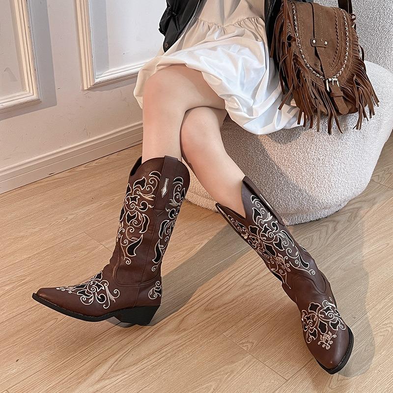 Western cowboy boots women's autumn and winter pointed head thick heel middle heel but knee long tube embroidered women's boots mouth knight boots