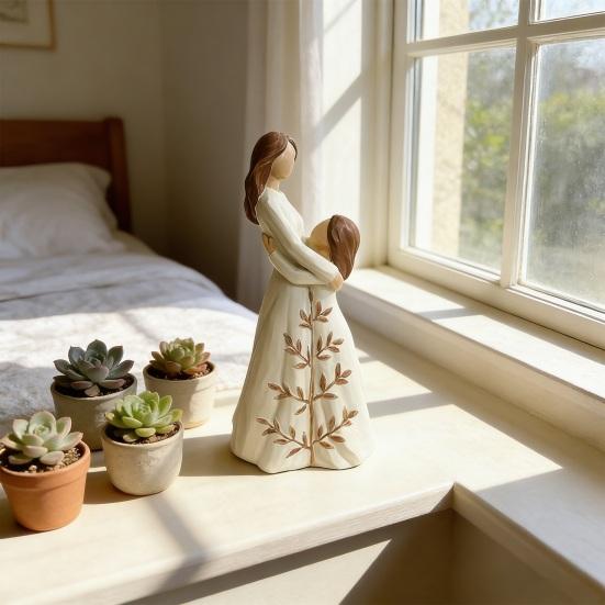 Desktop Ornament Three-Dimensional Texture Mother-Daughter Embrace Symbolizing Family Ties Synthetic Resin Hug Sculpture