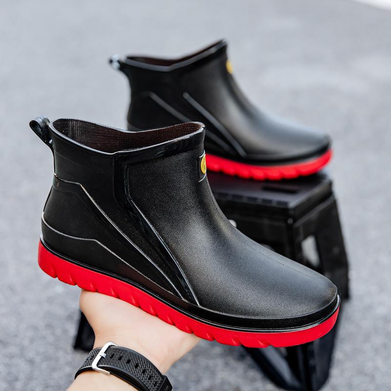 New medium tube rain shoes men's rain boots non-slip waterproof shoes outdoor water boots warm short rubber shoes fashion