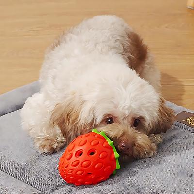 Kimpets Dogs Chew Toys Natural Rubber Strawberry Shaped Food Leaking Toy For Cat Durable Eco-friendly Food Dispenser Toys