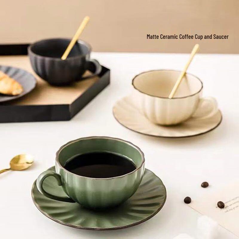 Xidien Europäischer Stil Matt Gestreiftes Keramik Kaffee- & Latte-Tassen-Set