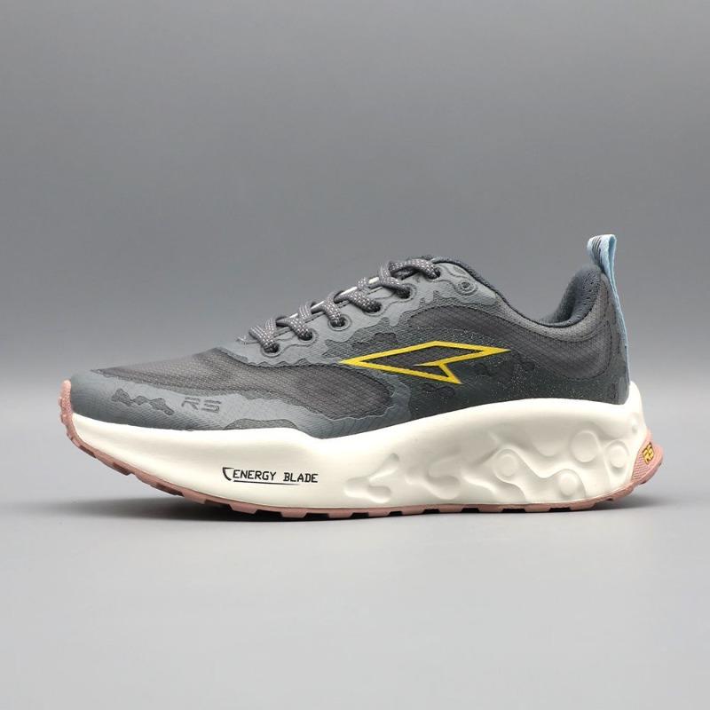 Klassische Marke Bequemer Atmungsaktiver Laufschuh Jogging Schuh Designer Dicke Sohle Laufschuh Damen Outdoor Geländelaufschuh
