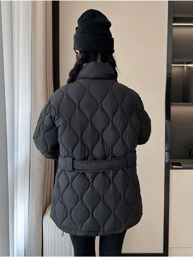 Women’s Short Quilted Windproof Winter Jacket With Belt