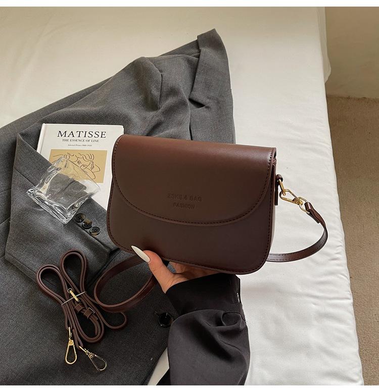 High-end fashion small bag women's 2025 new retro simple small square bag niche design single shoulder messenger bag tide