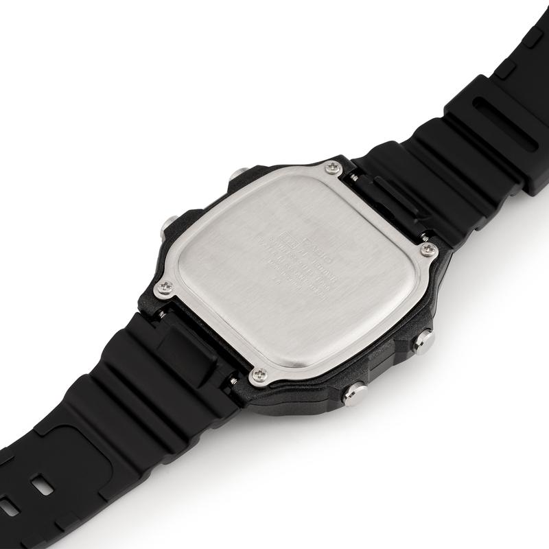Casio YOUTH series-square dial digital display, fashion trend classic retro square ten-year power waterproof and shockproof sports watch AE-1300WH-1A2