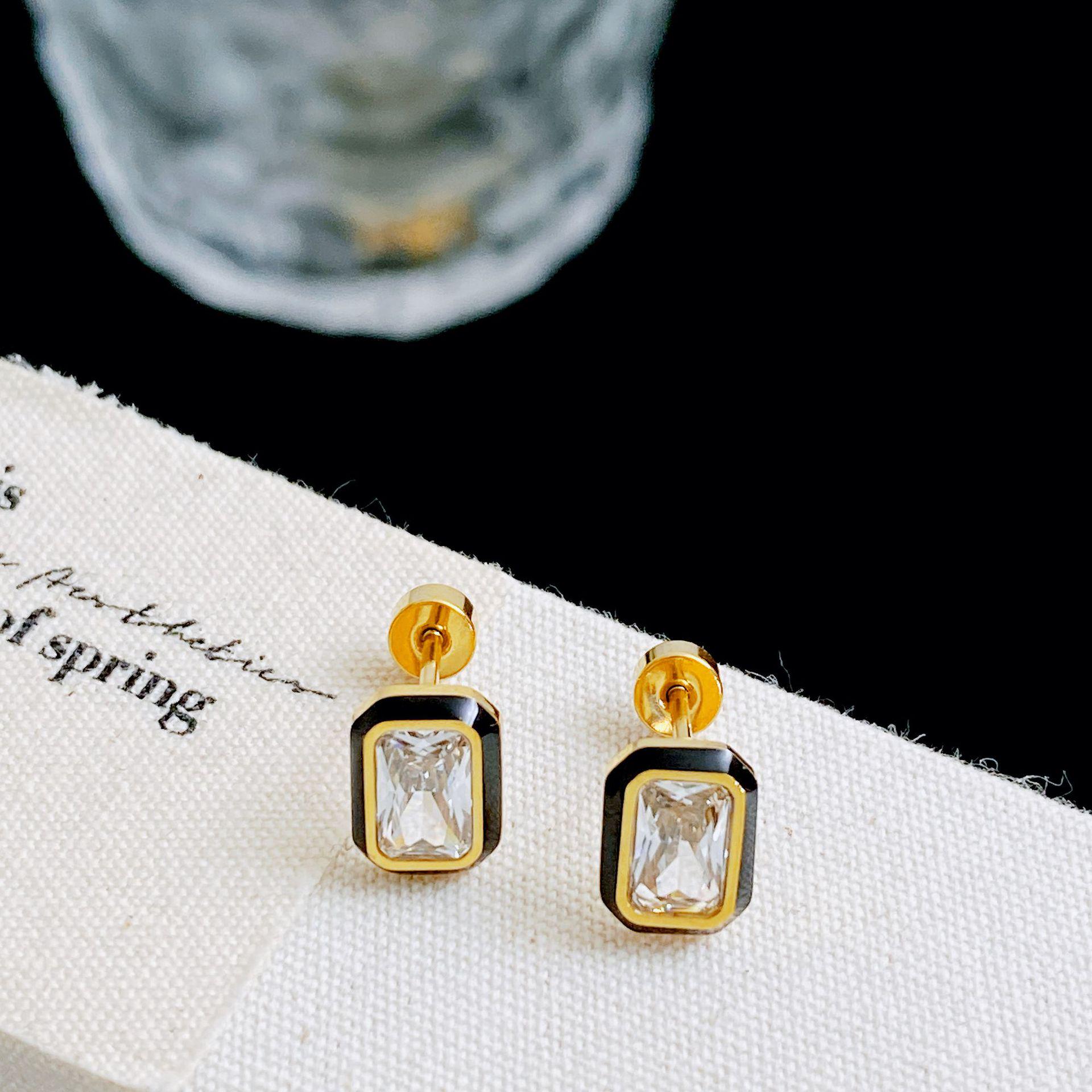 Унисекс Черные Циркониевые Серьги-Гвоздики с Капельной Глазурью из Титана