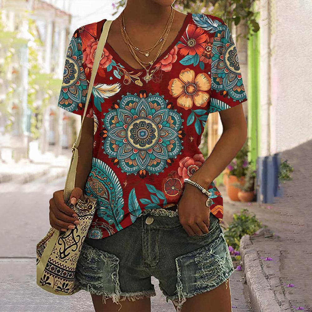 Women's T-Shirt Pattern Printing Bohemian Style Retro Fashion Casual Short-Sleeved Oversized Summer Women's Clothing