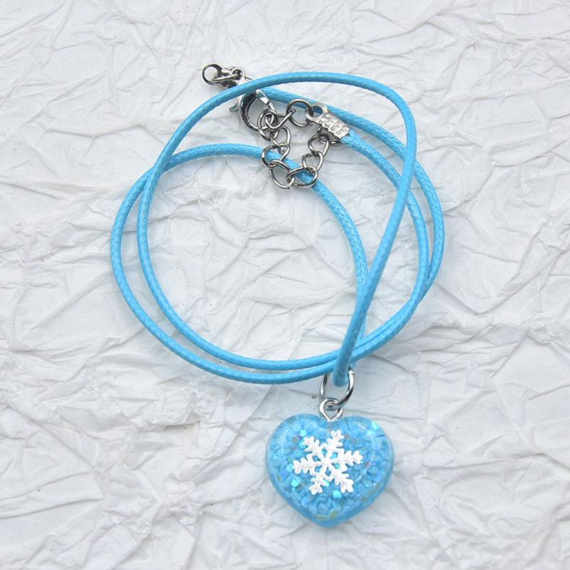 Trendy Acrylic Snowflake & Heart Pendant Necklace