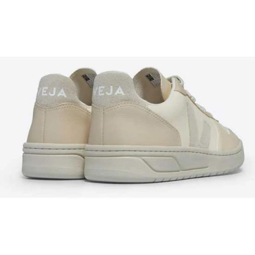 Veja Кросовки V-10