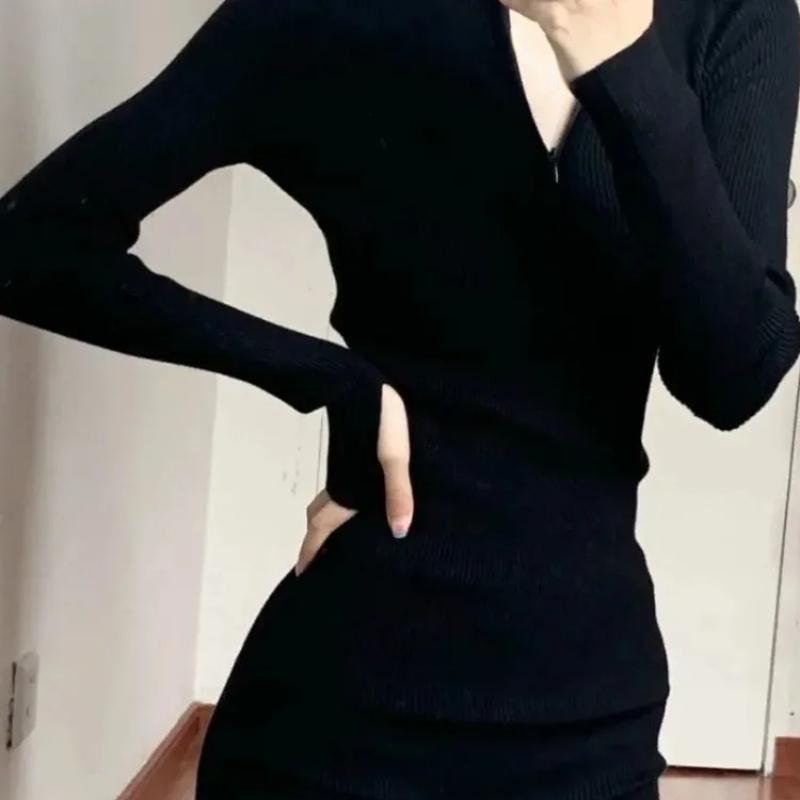 QWEEK Μαύρο Bodycon Πλεκτό Φόρεμα Γυναικείο Σέξι Κρουαζέ Στενό Κοντό Φόρεμα 2022 Φθινόπωρο Φθινόπωρο Μονόχρωμο Σύνολο Ρόμπες Γυναικείο