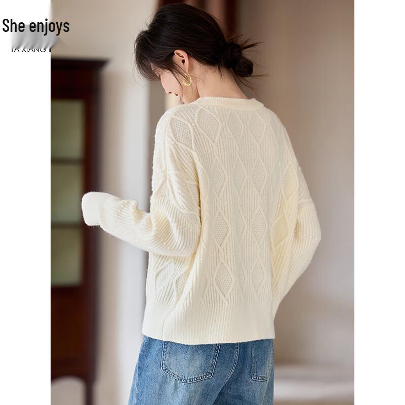 Women's Diamond Cable Knit Round Neck Sweater